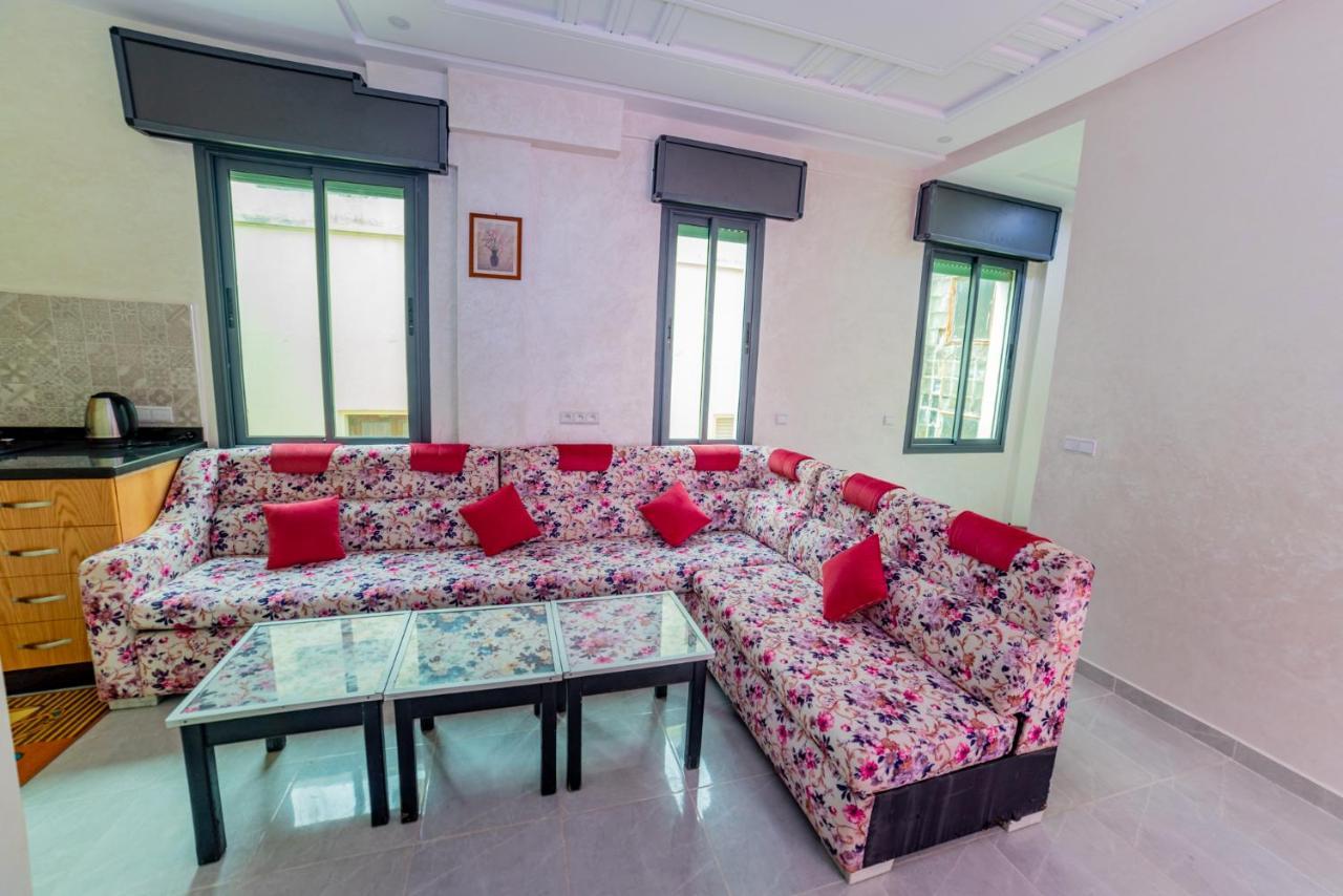 Velasquez Appartements Fast Wifi And Ocean View แทนเจียร์ ภายนอก รูปภาพ