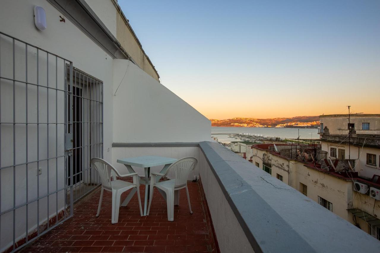 Velasquez Appartements Fast Wifi And Ocean View แทนเจียร์ ภายนอก รูปภาพ