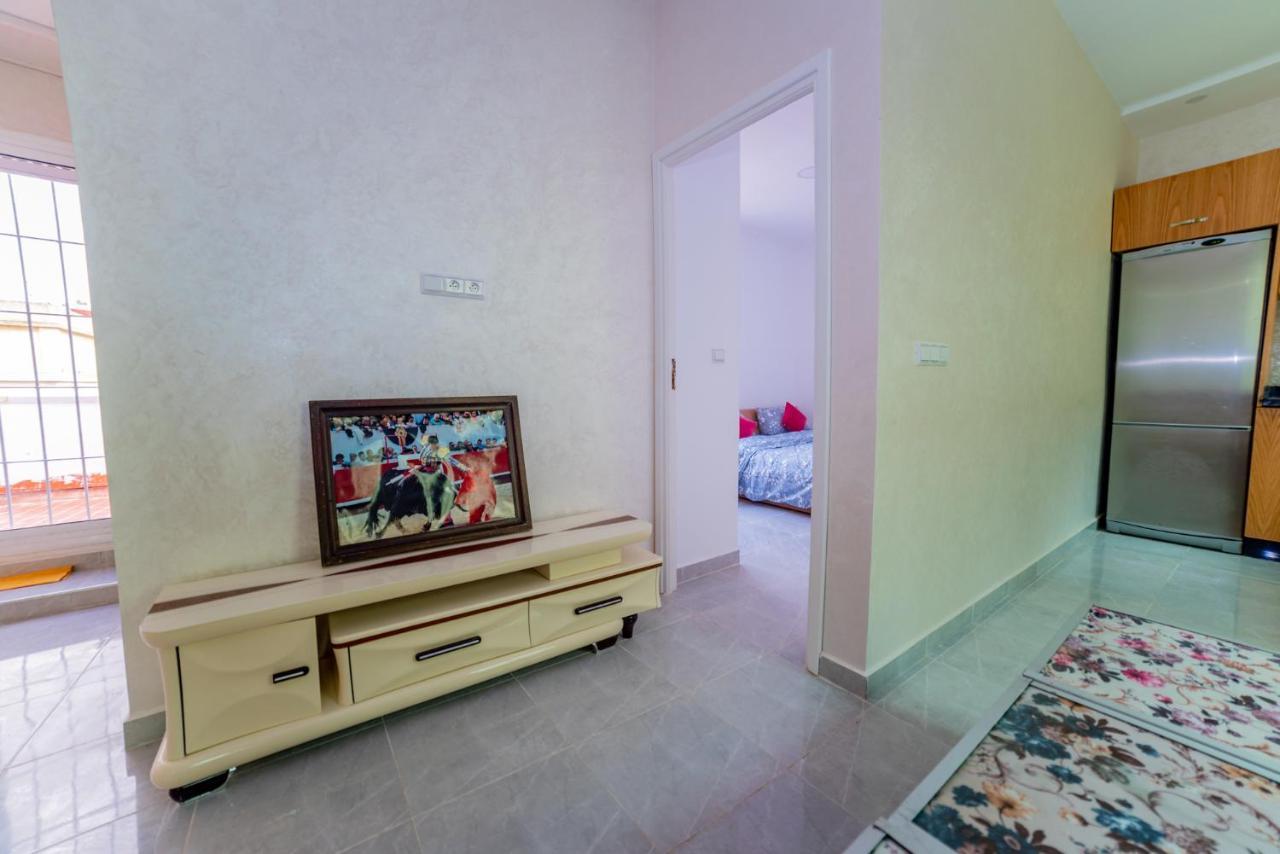 Velasquez Appartements Fast Wifi And Ocean View แทนเจียร์ ภายนอก รูปภาพ